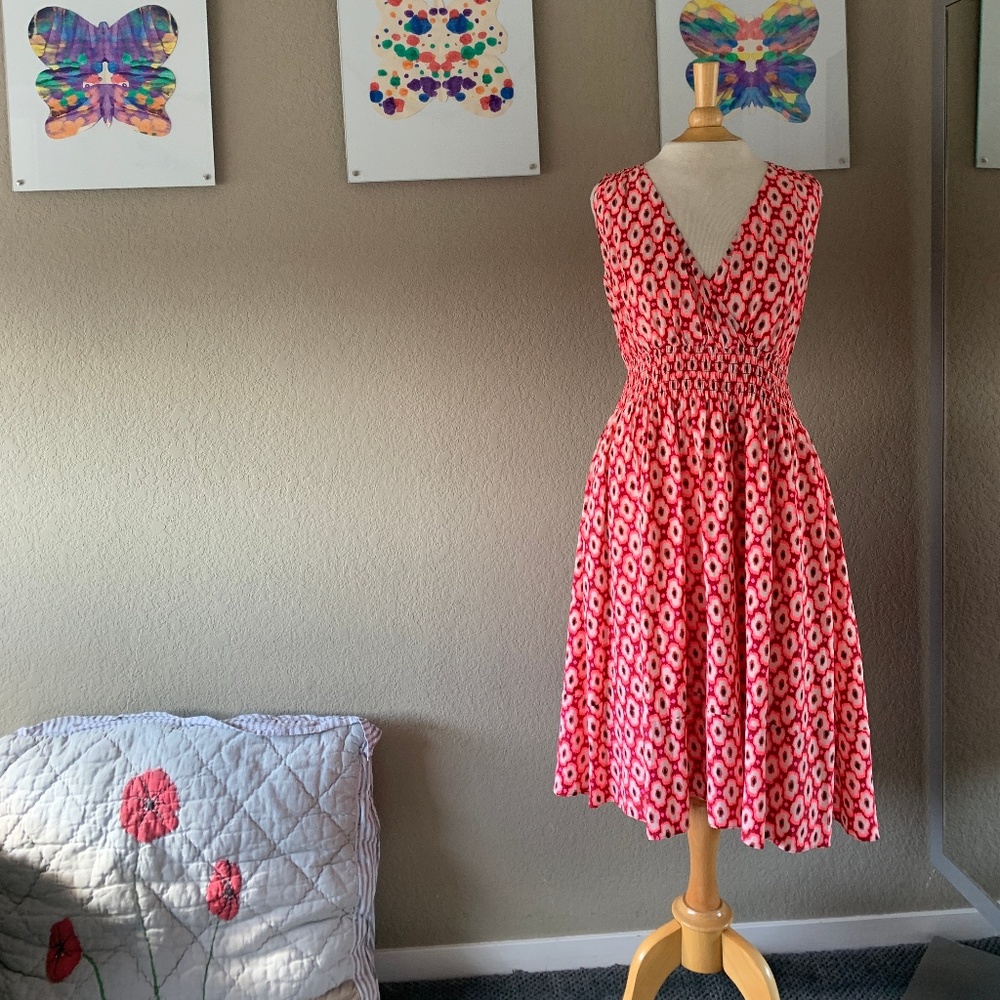 Kate Spade A-line V-neck Spring dress - Size SM